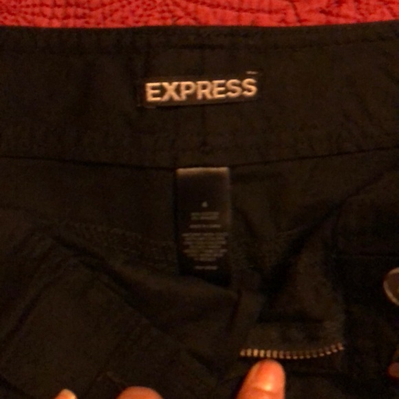 Shorts - Picture 3 of 3